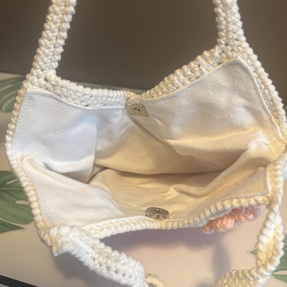 Handmade Woven Camellia Flower Tote Bag - Picture 4 of 10